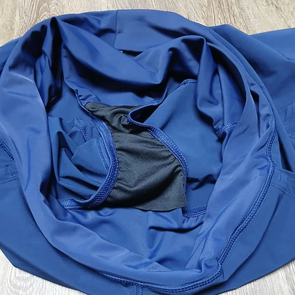 Lands' End Women's Size 16 Vibrant Blue Athletic Shorts - Picture 6 of 8